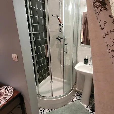 Bed & Breakfast Privee Calme Centre-ville Brotteaux *